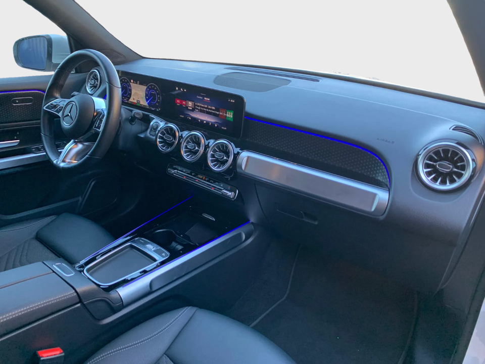 Mercedes EQB300 Progressive 4Matic 5d
