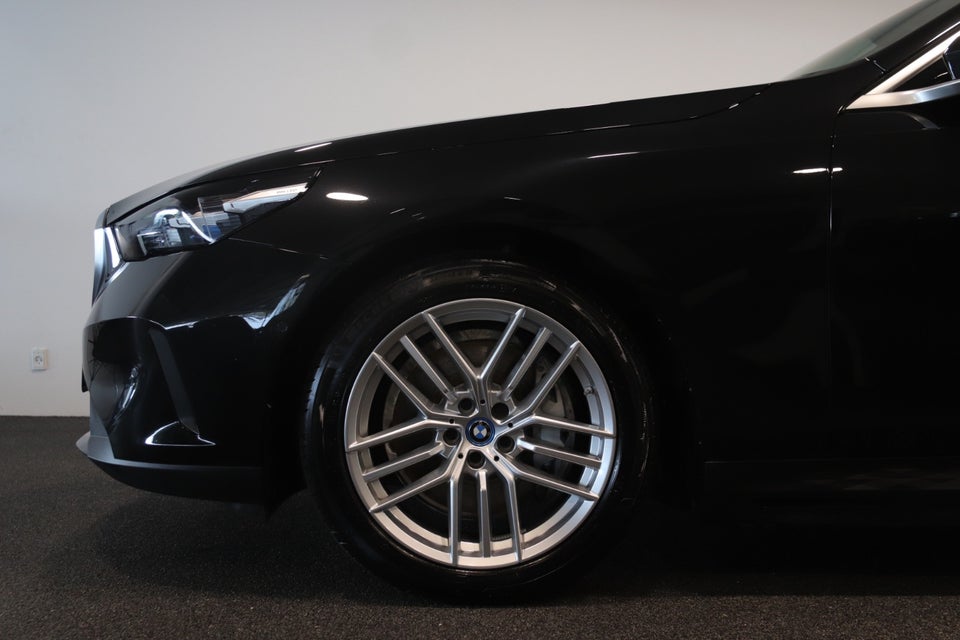 BMW i5 eDrive40 Sport Line 4d