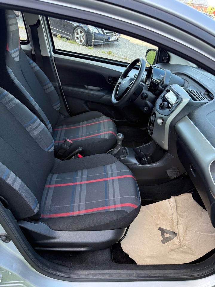 Peugeot 108 1,0 e-VTi 69 Allure 5d