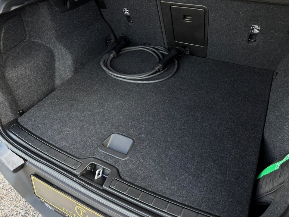 Volvo XC40 P8 ReCharge Twin R-Design 5d