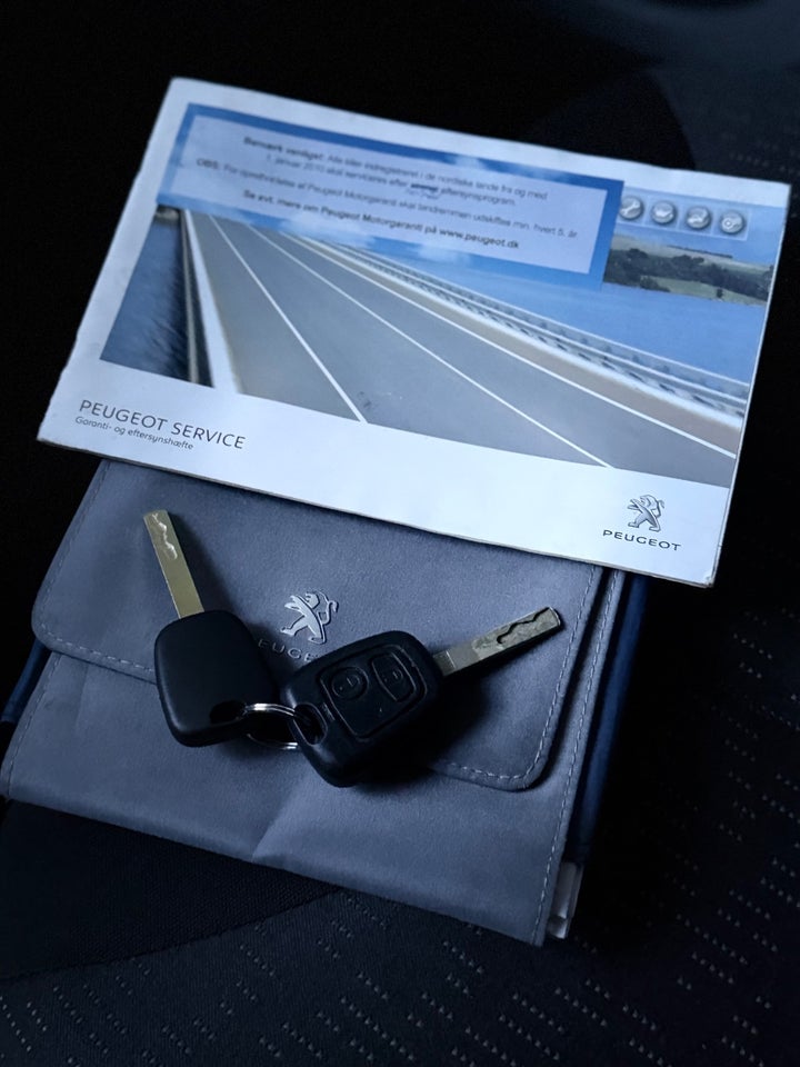 Peugeot 107 1,0 Active 5d
