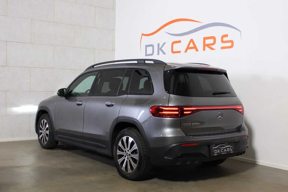 Mercedes EQB250+ AMG Line 5d