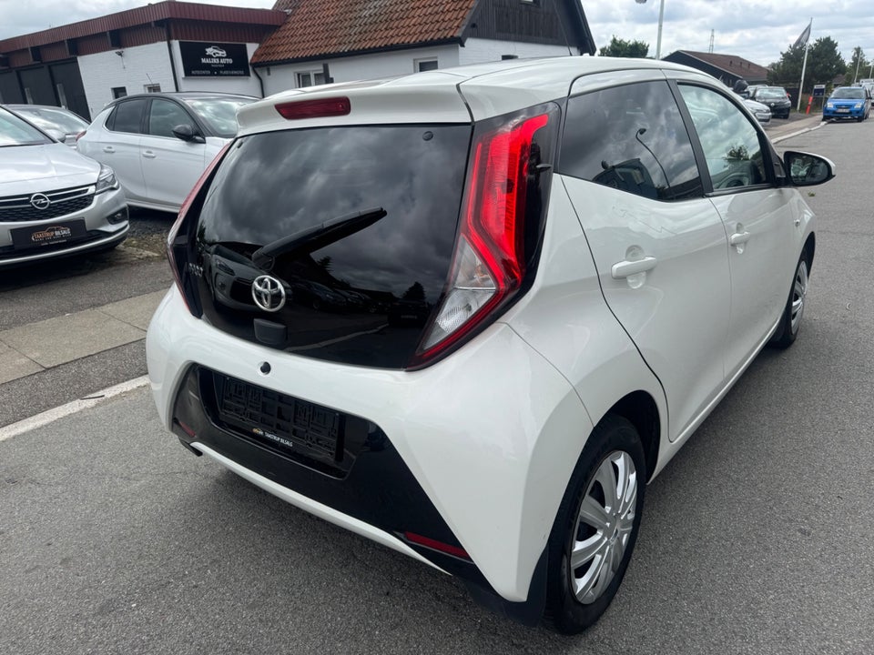 Toyota Aygo 1,0 VVT-i x-cite 5d
