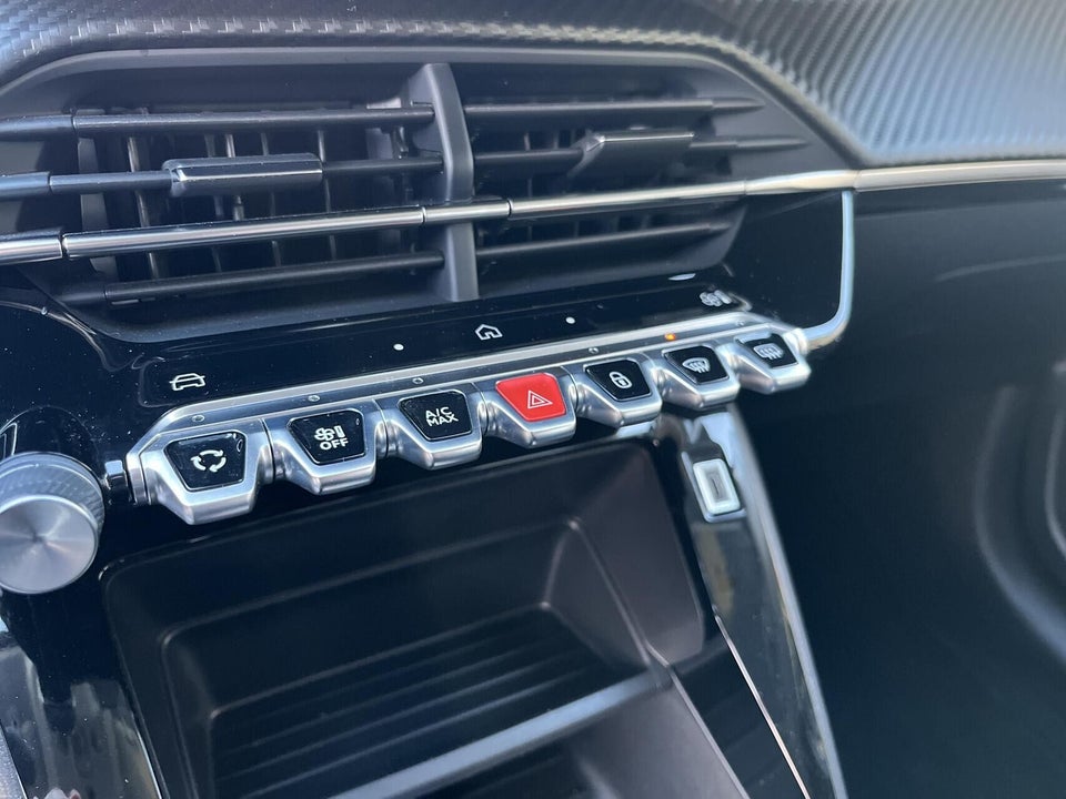 Peugeot e-208 50 Style 5d