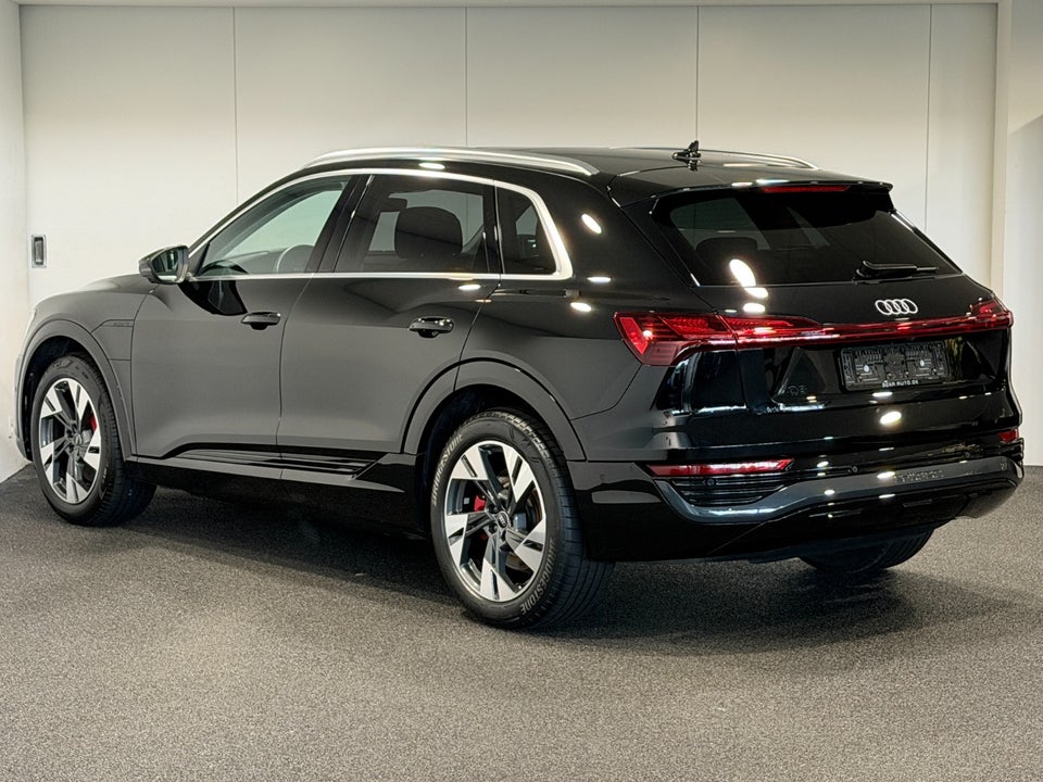 Audi Q8 e-tron 50 Advanced quattro 5d