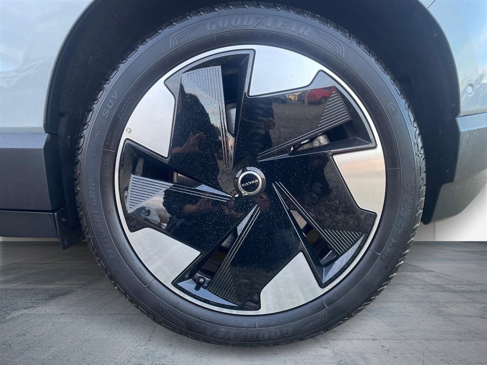 Volvo EX30 Extended Range Ultra 5d