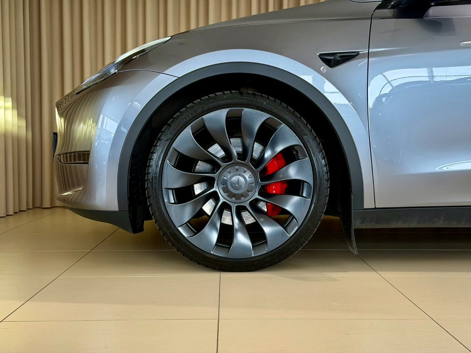 Tesla Model Y Performance AWD 5d