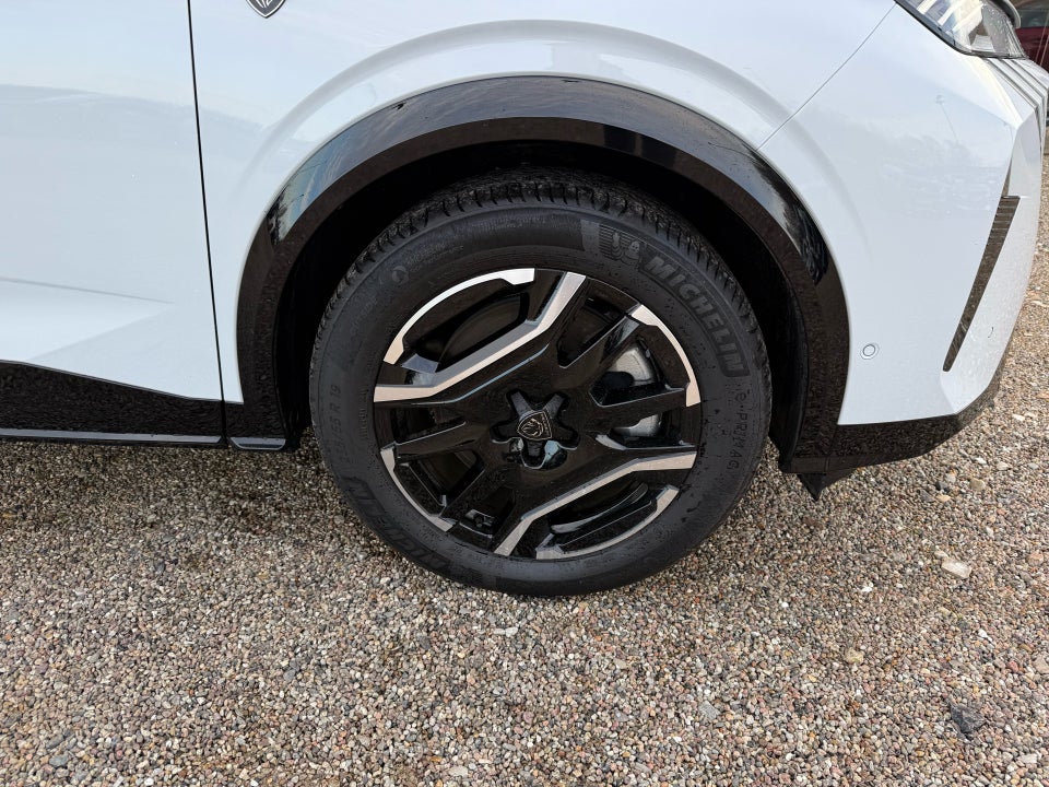 Peugeot e-5008 77 GT Pack 7prs 5d