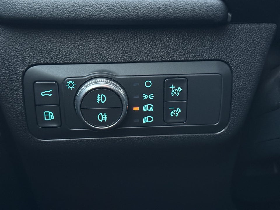 Ford Kuga 2,5 PHEV Vignale CVT 5d