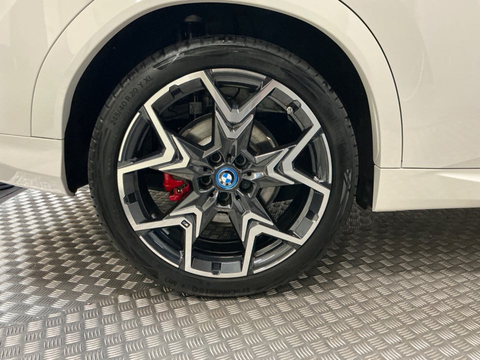 BMW iX2 xDrive30 Fully Charged M-Sport 5d