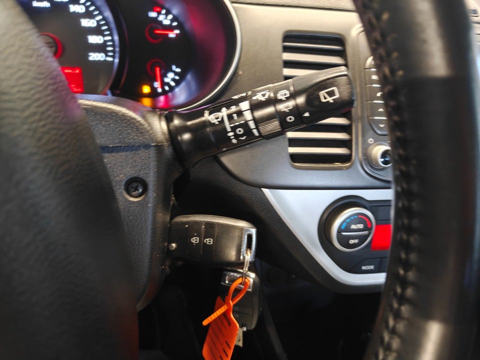Kia Picanto 1,0 MPi Advance 5d