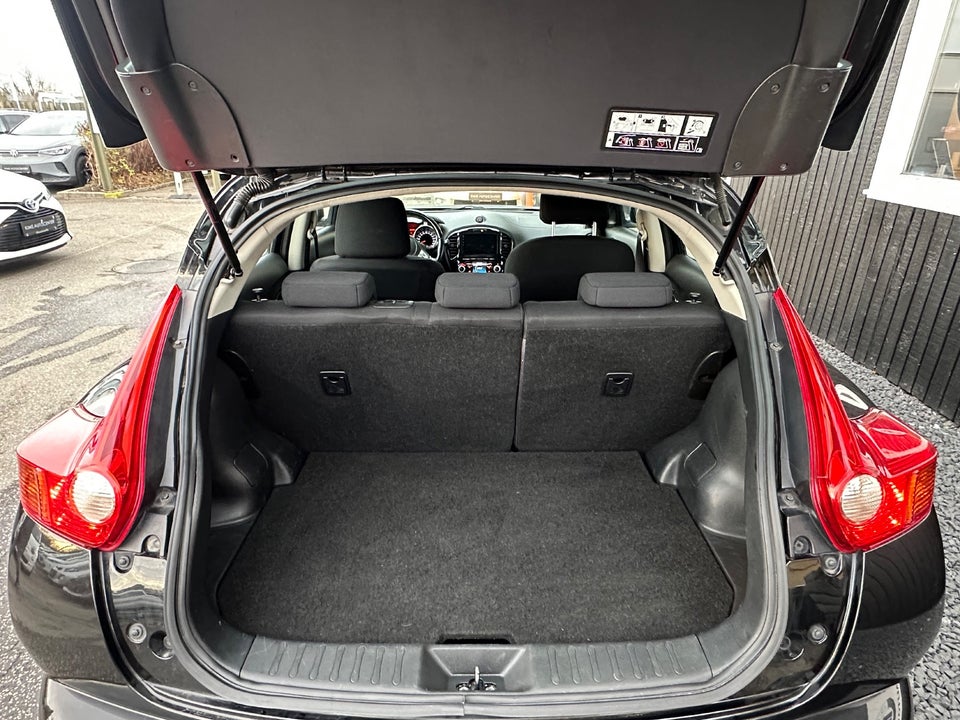 Nissan Juke 1,6 Acenta CVT 5d