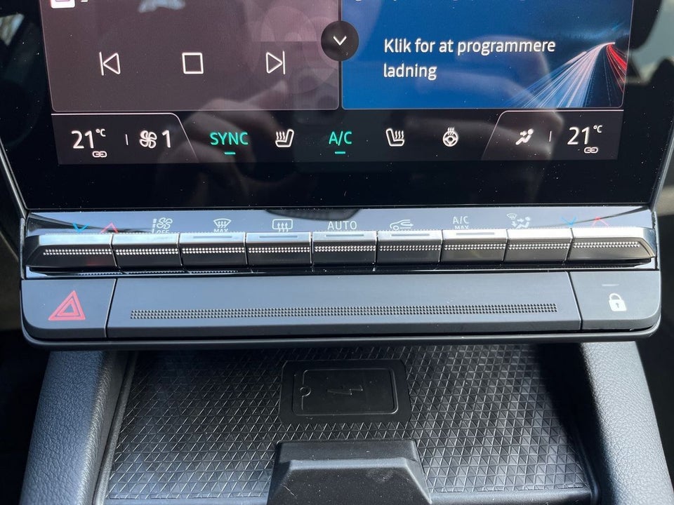 Renault Megane E-Tech 60 Iconic 5d