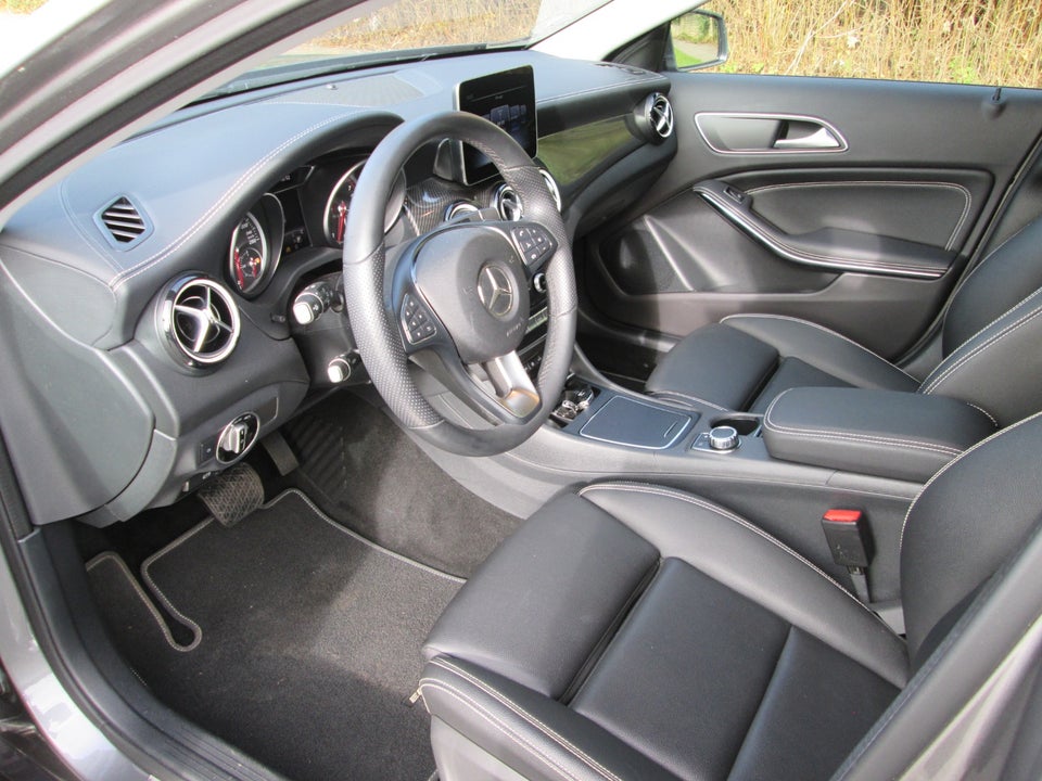 Mercedes GLA250 2,0 Final Edition aut. 4Matic 5d
