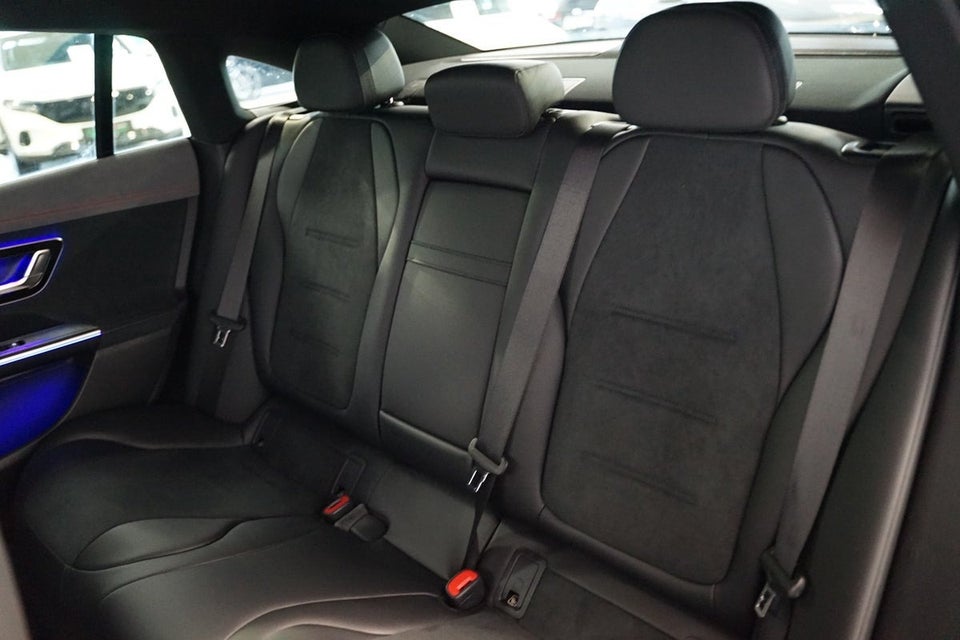 Mercedes EQE300 AMG Line 4d