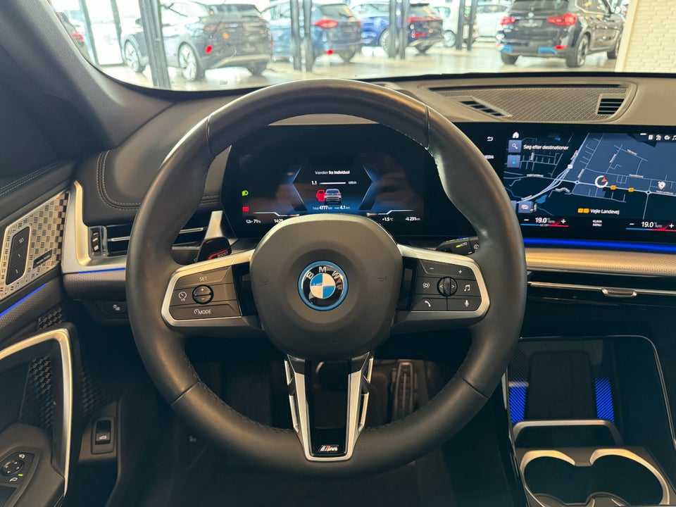 BMW iX1 xDrive30 Fully Charged M-Sport 5d