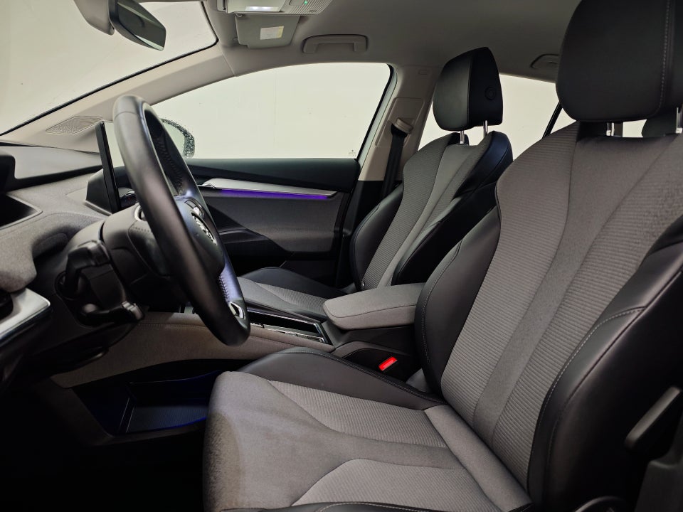 Skoda Enyaq 80 iV Loft 5d