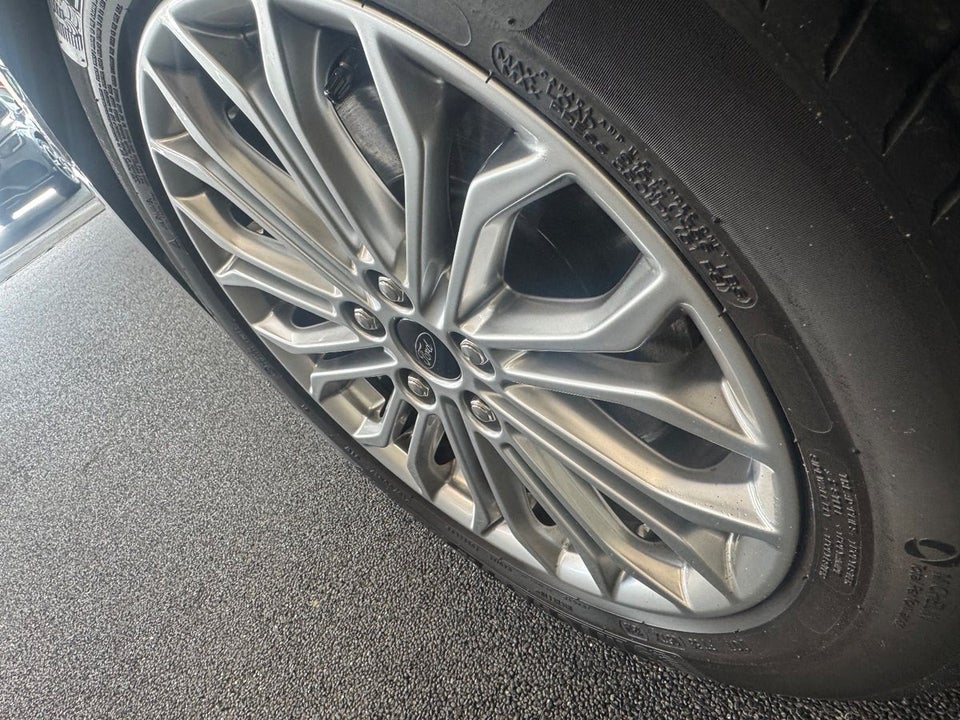 Ford Focus 1,0 EcoBoost Titanium stc. 5d