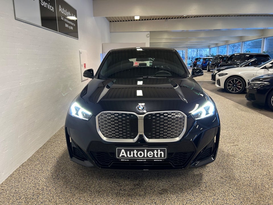 BMW iX1 xDrive30 Fully Charged M-Sport 5d