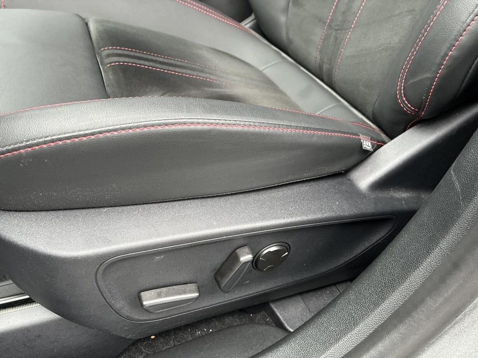 Ford Kuga 2,5 PHEV ST-Line X CVT 5d