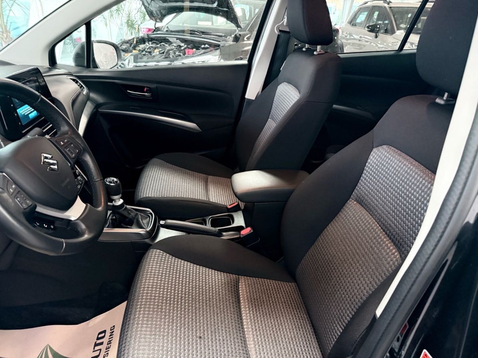 Suzuki S-Cross 1,4 mHybrid Active 5d