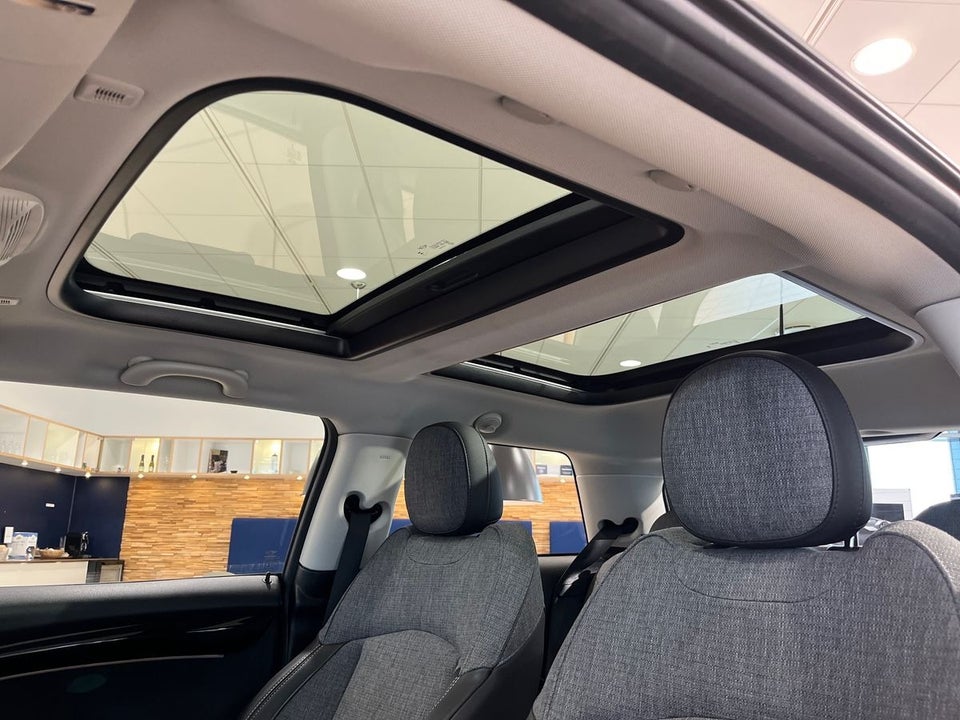 MINI Cooper SE Camden Edition 3d