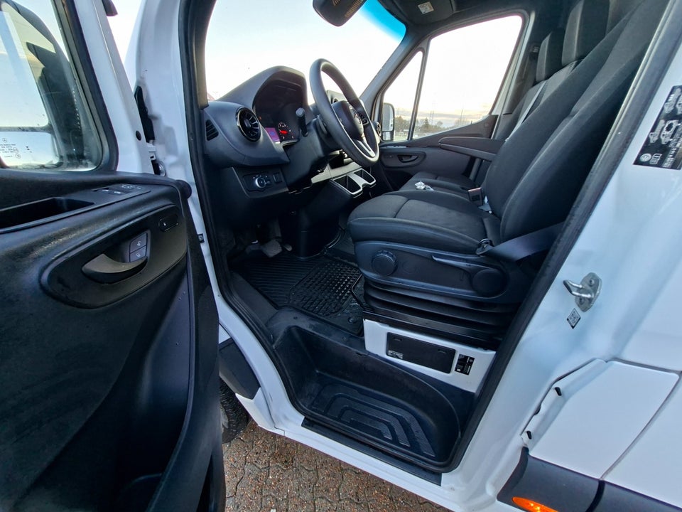 Mercedes Sprinter 317 2,0 CDi A2 Kassevogn aut. RWD