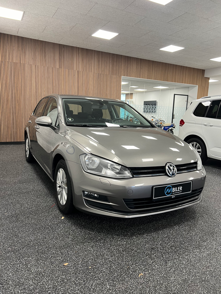 VW Golf VII 1,6 TDi 105 Comfortline BMT 5d