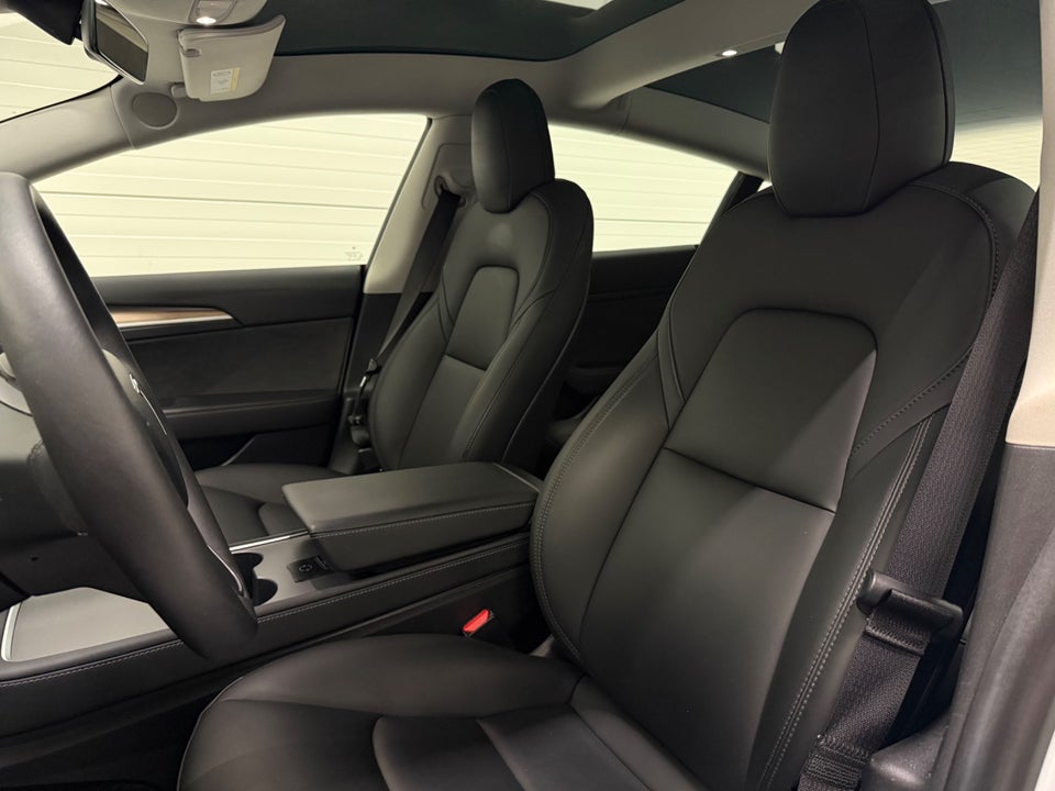 Tesla Model 3 Long Range AWD 4d