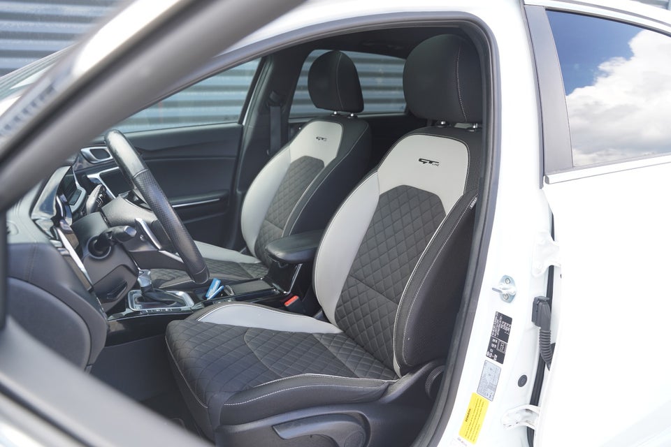 Kia Ceed 1,6 CRDi 136 GT-Line DCT 5d