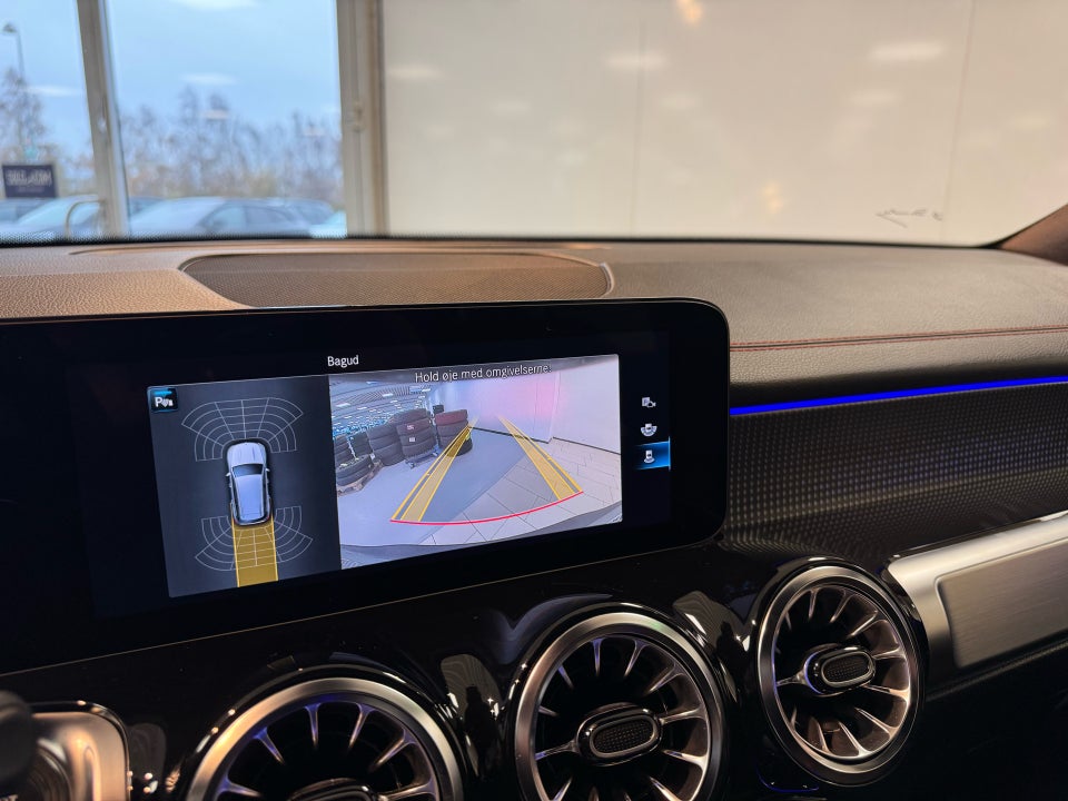 Mercedes EQB300 AMG Line 4Matic 5d