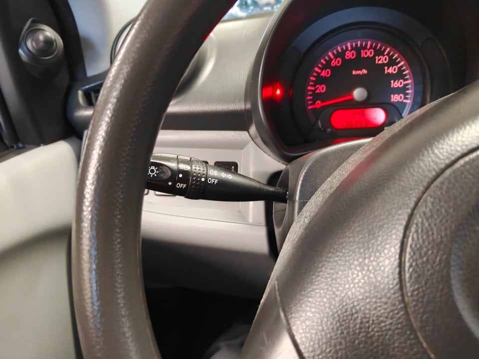 Nissan Pixo 1,0 Acenta 5d