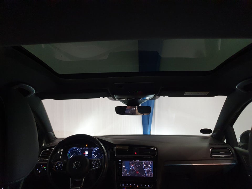 VW Golf VII 1,4 GTE DSG 5d