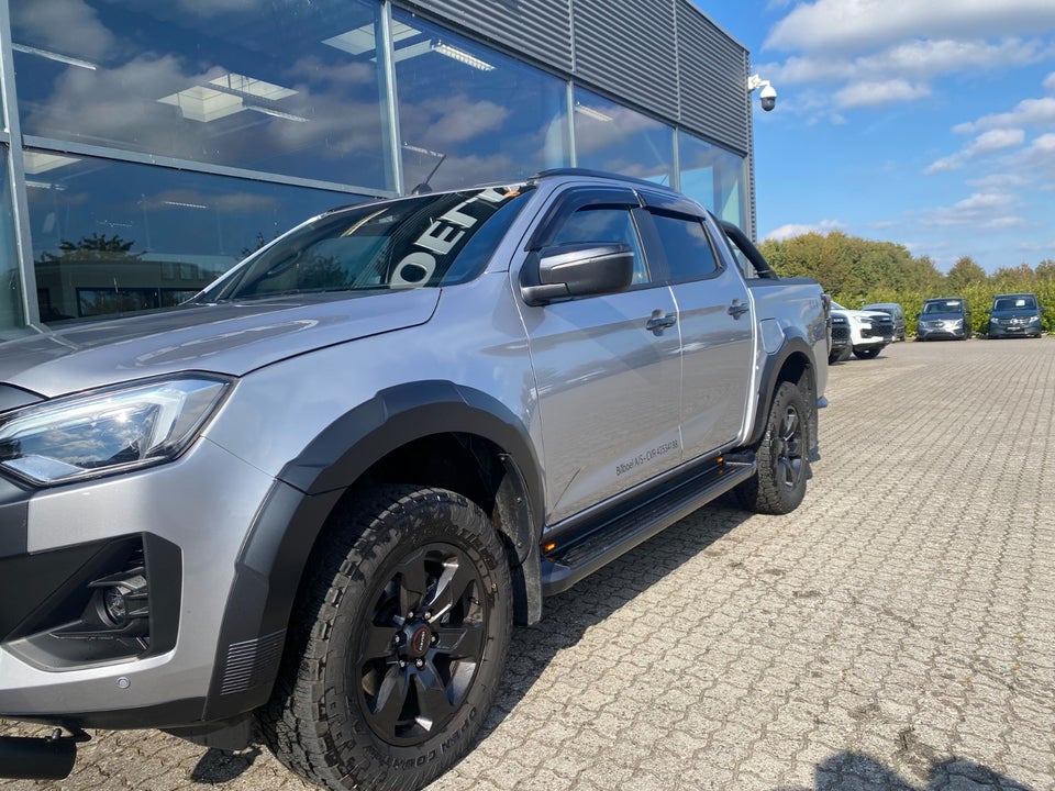 Isuzu D-Max 1,9 TD 163 Crew Cab Exclusive aut. 4d