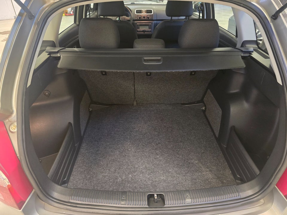 Skoda Fabia 1,4 16V Ambiente Combi 5d