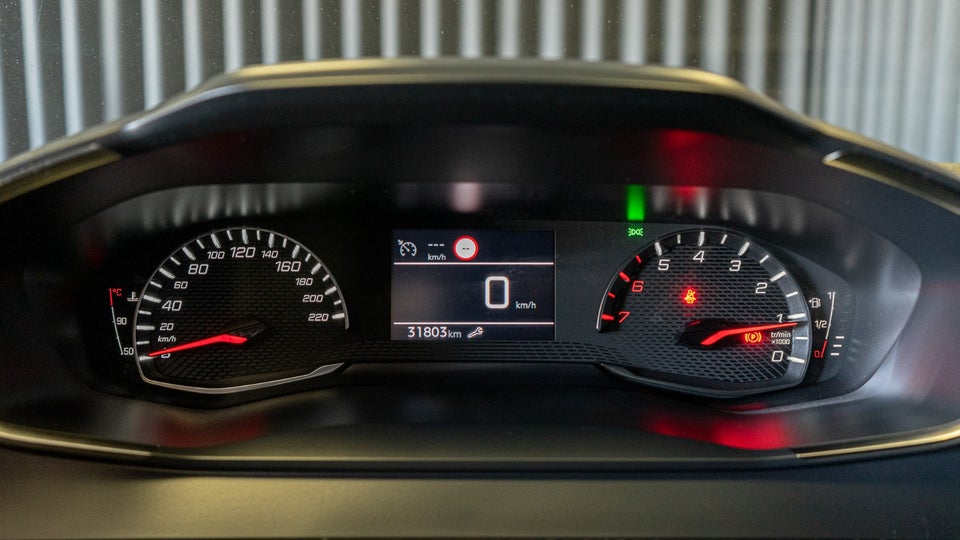 Peugeot 208 1,2 PureTech 100 Allure 5d