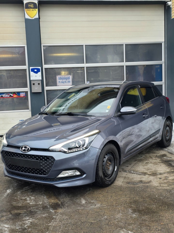 Hyundai i20 1,25 Premium 5d