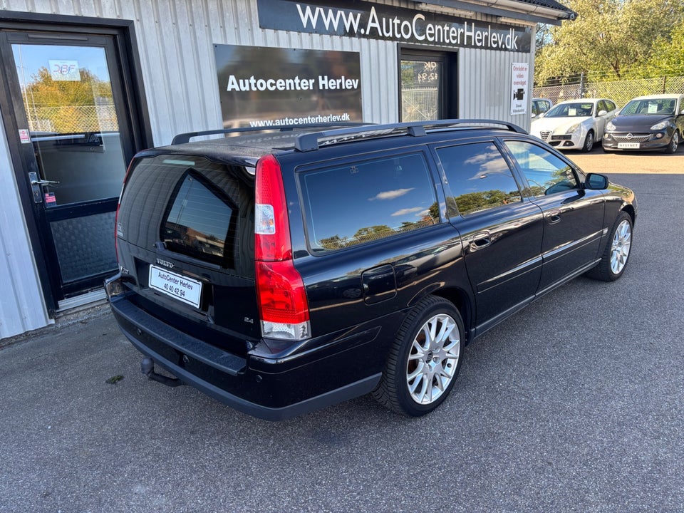 Volvo V70 2,4 140 Kinetic 5d
