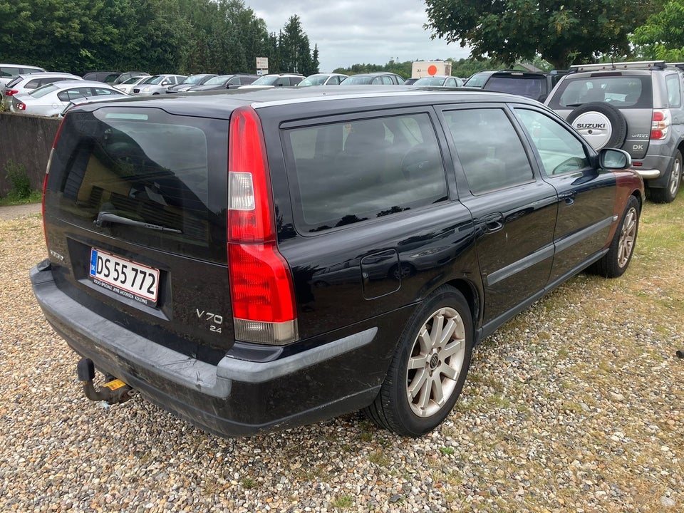 Volvo V70 2,4 140 5d