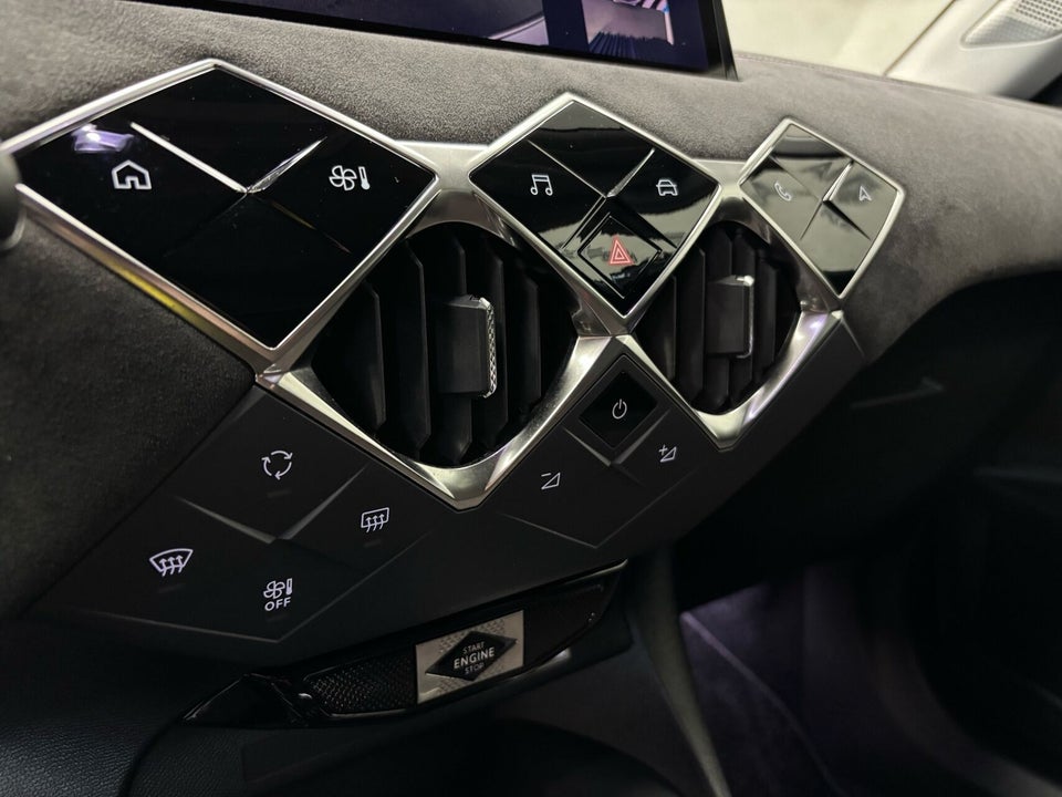 DS DS 3 CrossBack 54 E-Tense Performance Line+ 5d