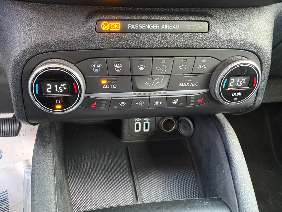 Ford Kuga 2,5 HEV Titanium X CVT 5d