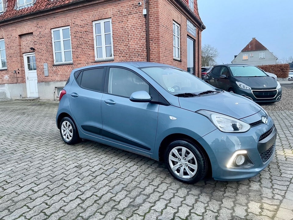 Hyundai i10 1,0 EM-Edition Eco 5d