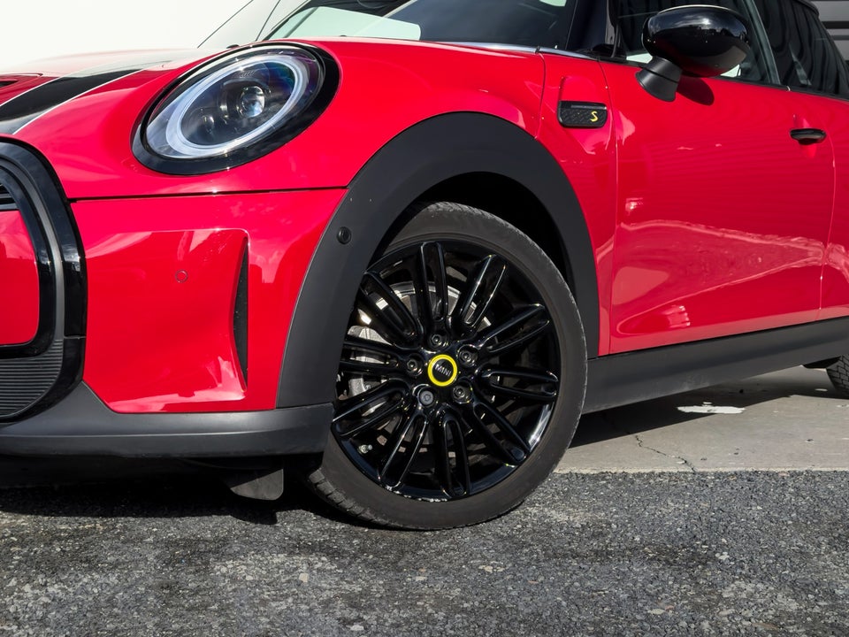 MINI Cooper SE Classic Trim 3d