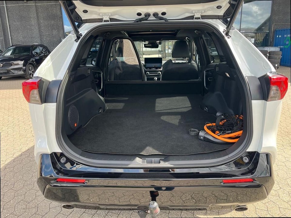 Toyota RAV4 2,5 Plug-in Hybrid H3 Style AWD-i Van 5d