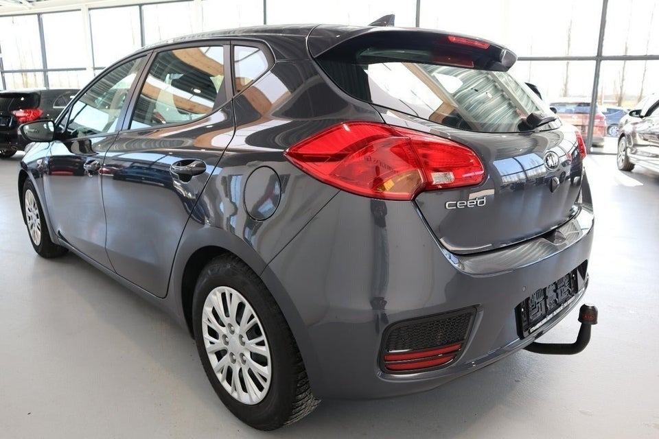 Kia Ceed 1,0 T-GDi Style Limited 5d