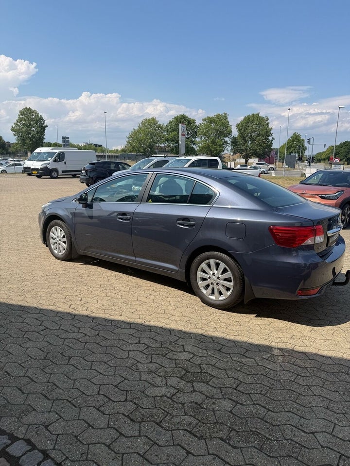 Toyota Avensis 1,6 VVT-i T2 4d