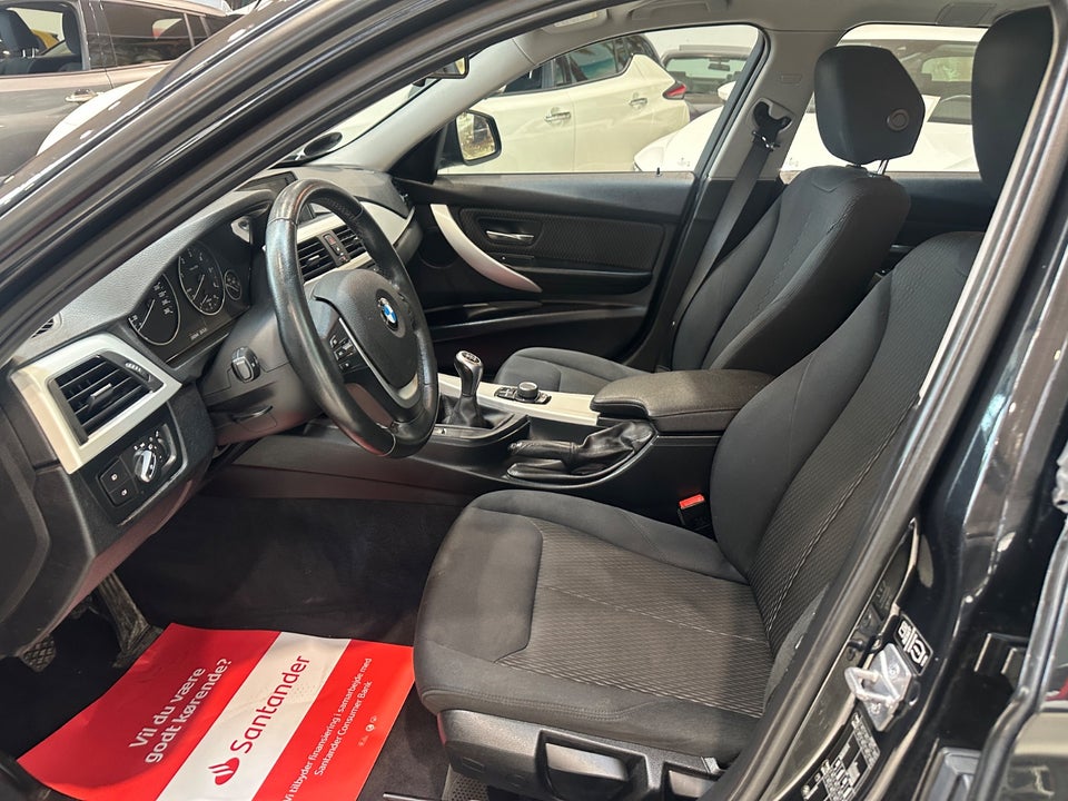 BMW 320d 2,0 Touring 5d