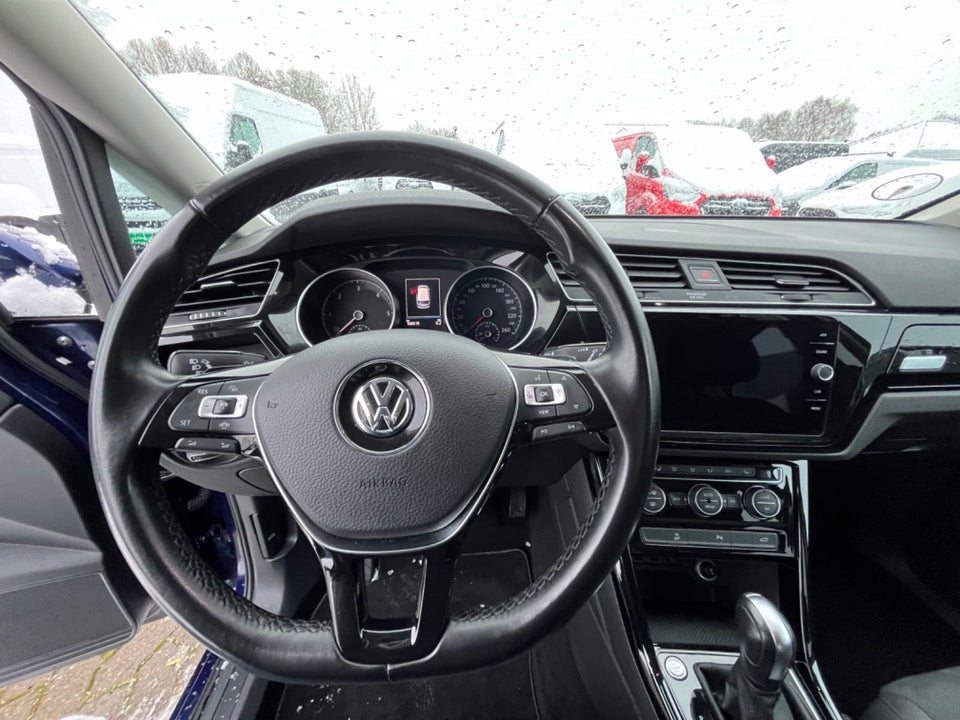 VW Touran 2,0 TDi 150 Highline DSG Van 5d