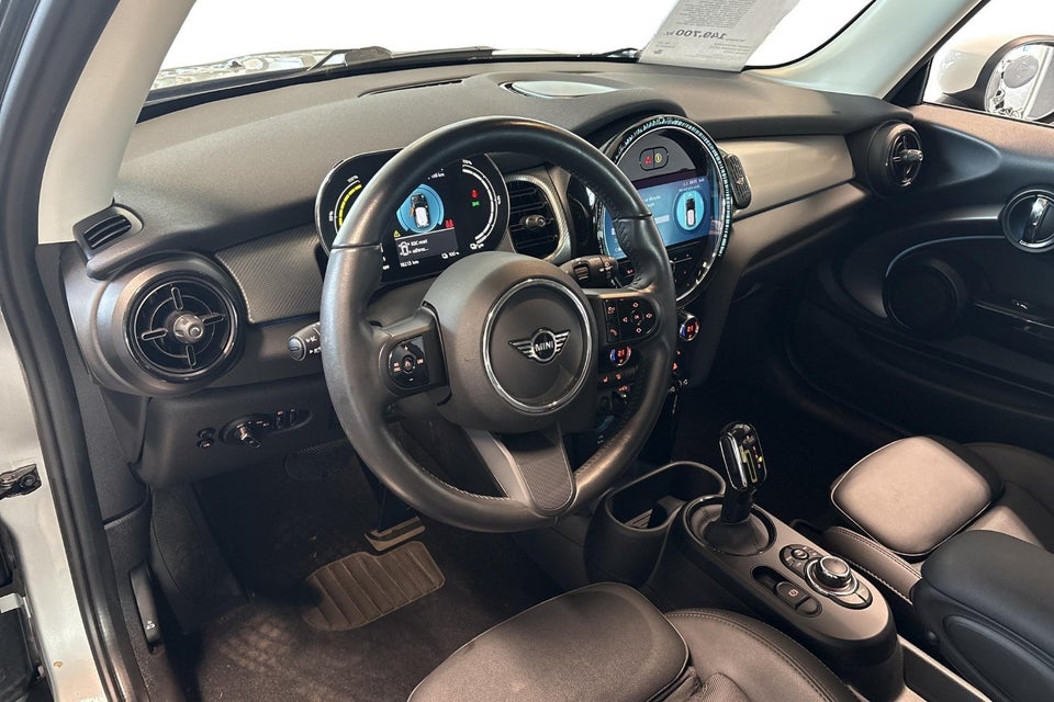 MINI Cooper SE Classic Trim 3d