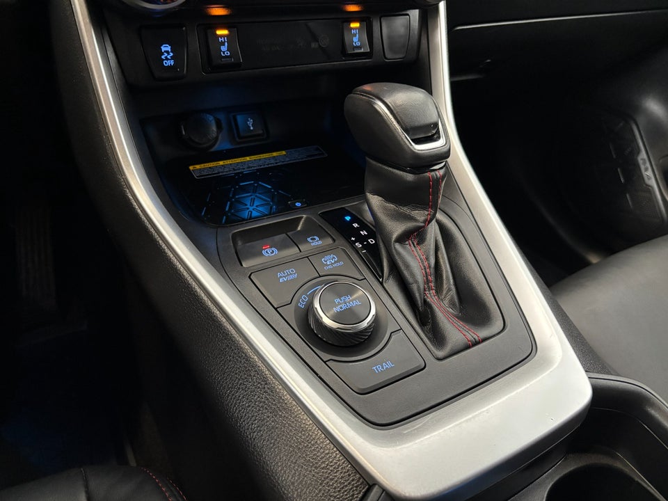 Toyota RAV4 2,5 Plug-in Hybrid H3 Comfort AWD-i Van 5d